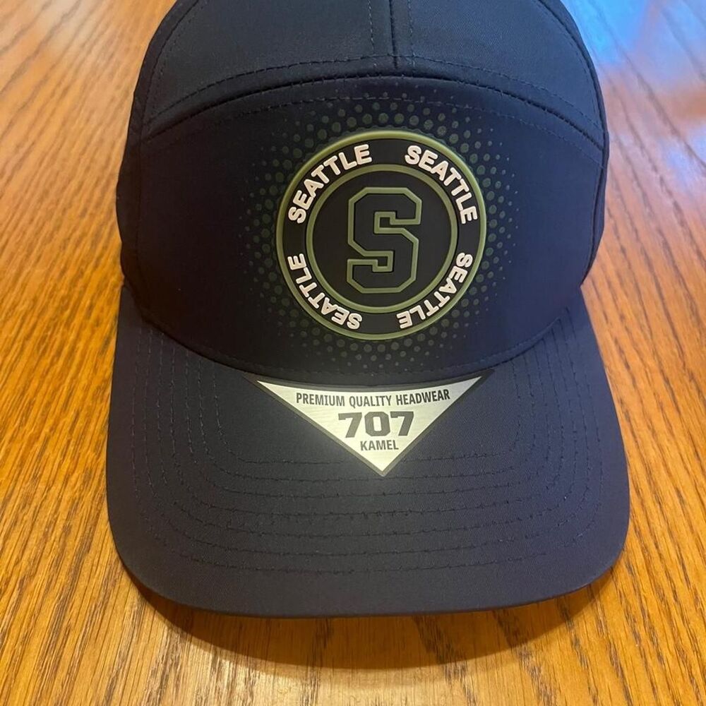 Seattle Seahawks 707 Kamel Cap Navy Blue/Green Snapback